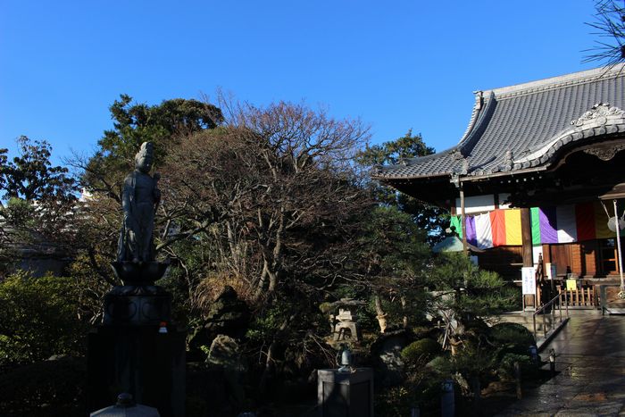 多聞寺境内の観音様